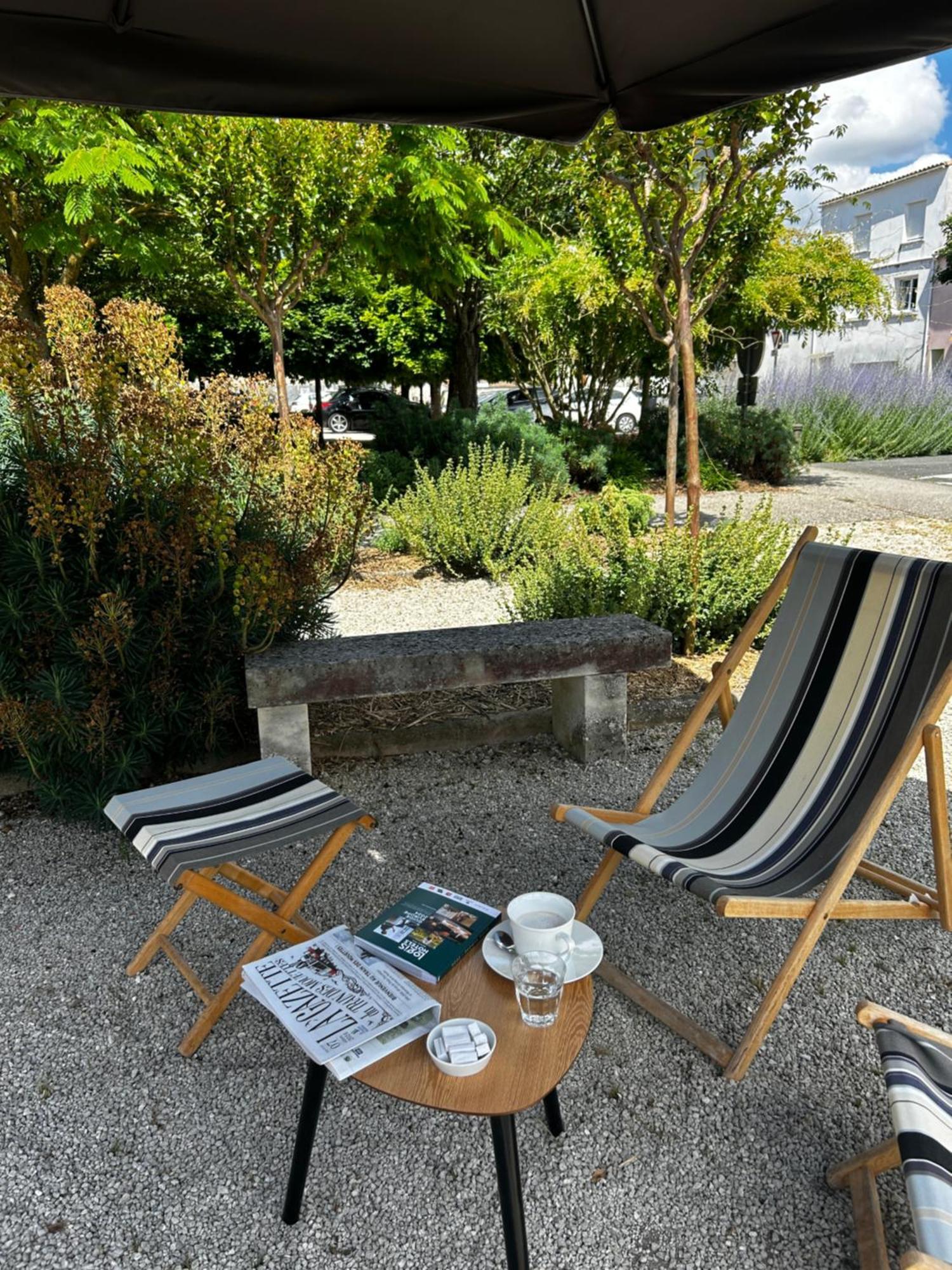 Logis Hotel Le Richelieu - Royan Atlantique Saujon Exterior foto